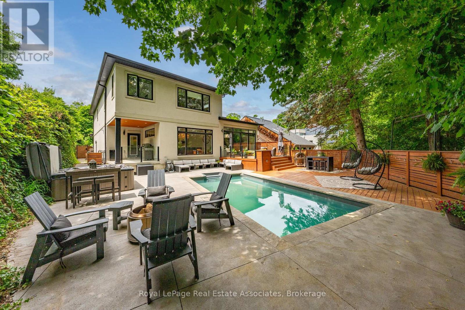 26 Market Street, Halton Hills (Georgetown), Ontario  L7G 3C1 - Photo 1 - W13495858