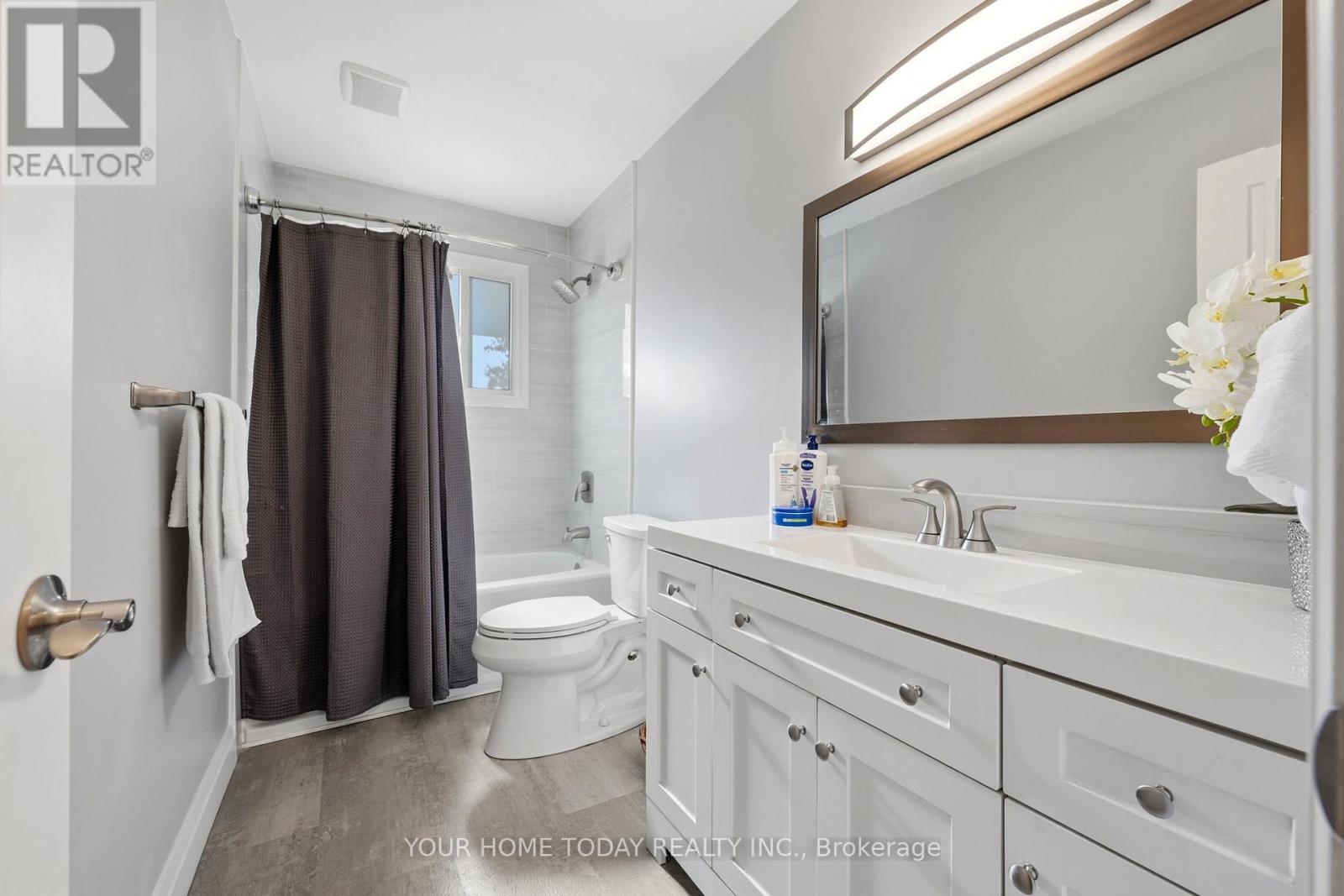 338 Delrex Boulevard, Halton Hills (Georgetown), Ontario  L7G 4H4 - Photo 16 - W13501304
