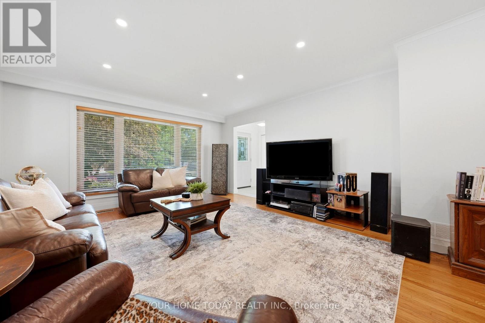 338 Delrex Boulevard, Halton Hills (Georgetown), Ontario  L7G 4H4 - Photo 7 - W13501304