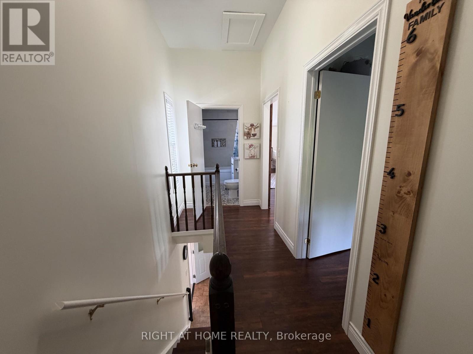 92 Main Street N, Halton Hills (Ac Acton), Ontario  L7G 3E4 - Photo 16 - W13501456