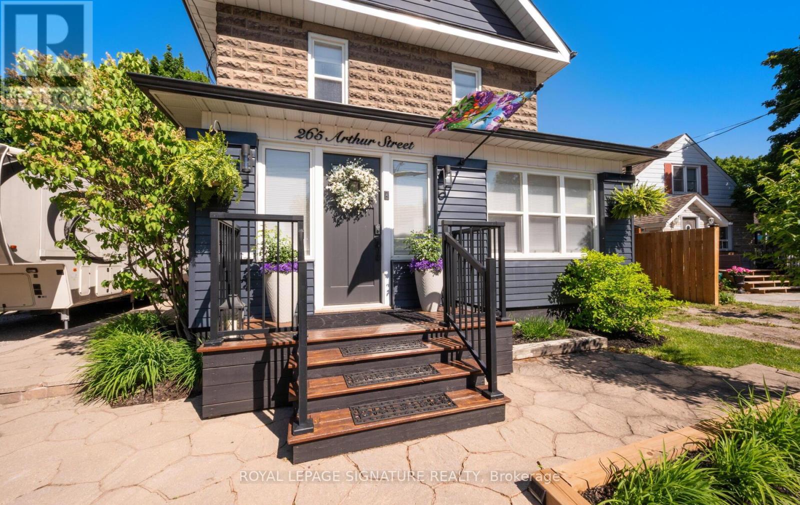 265 Arthur Street, Halton Hills (Ac Acton), Ontario  L7J 1M2 - Photo 2 - W13503980