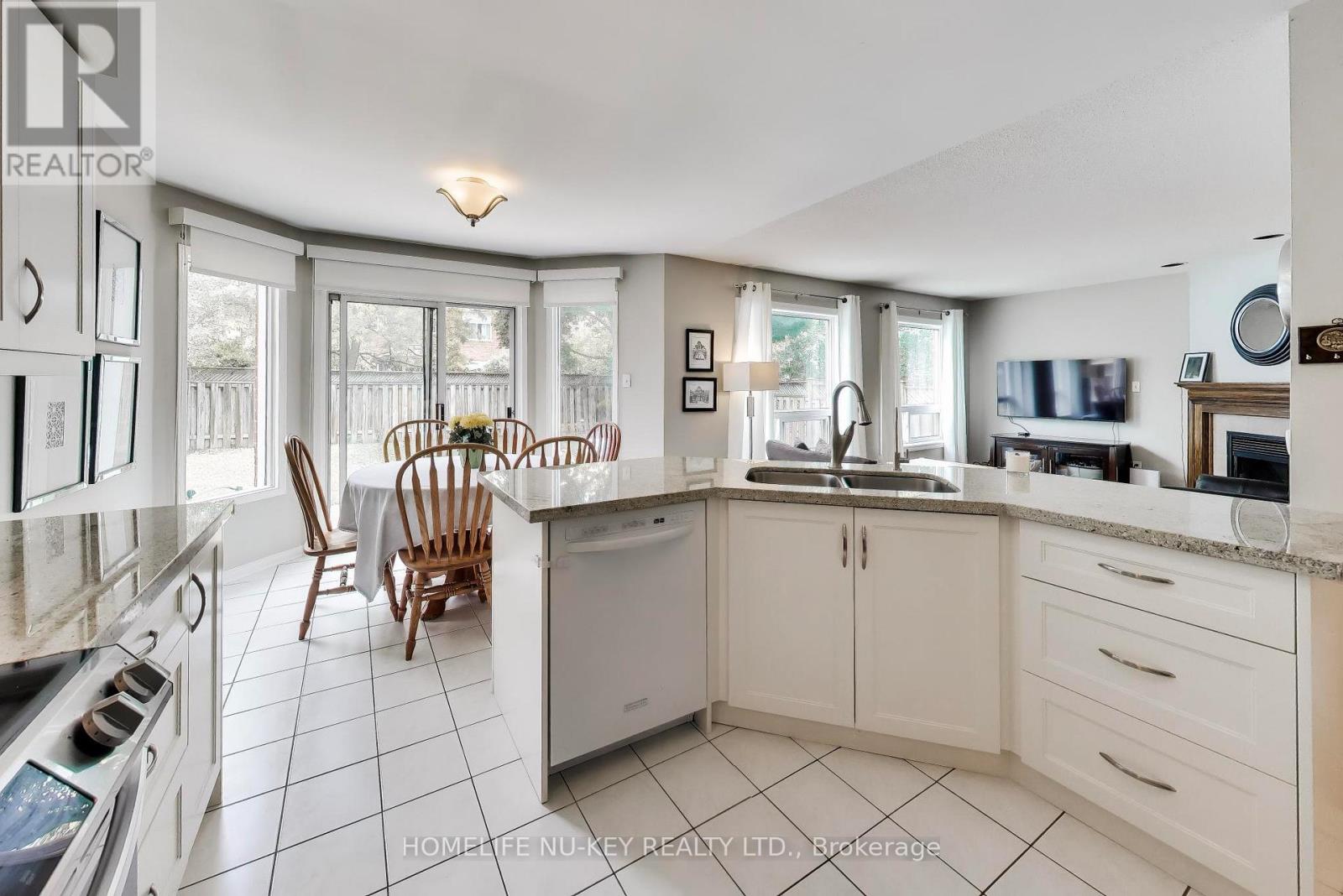 27 Lauchlin Crescent, Halton Hills (Georgetown), Ontario  L7G 5R1 - Photo 14 - W13515658