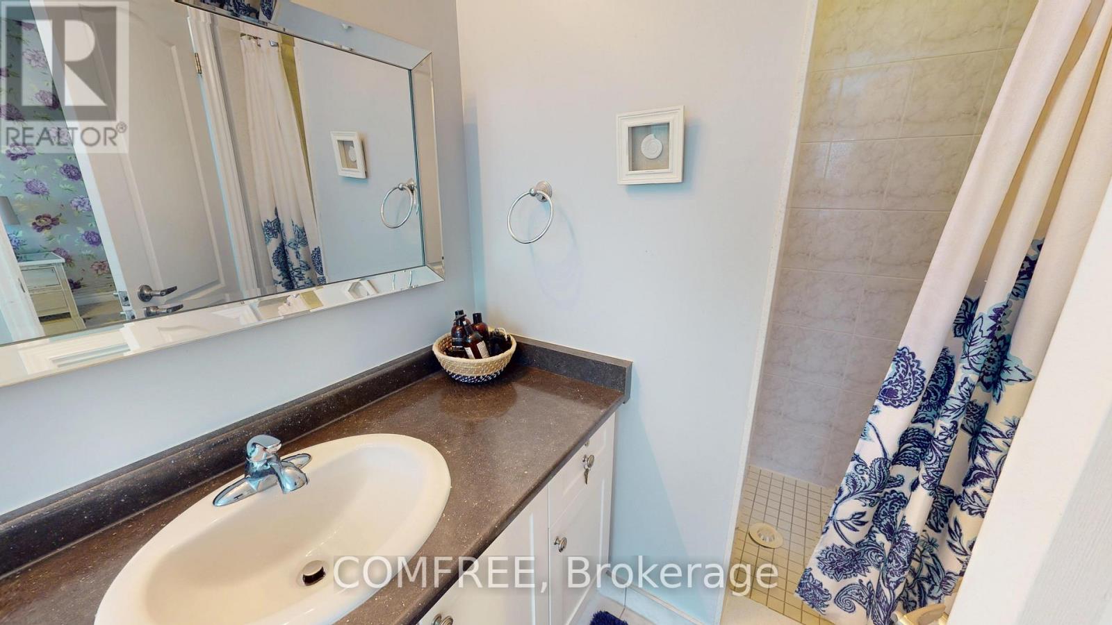 16 Ridgegate Crescent, Halton Hills (Georgetown), Ontario  L7G 0L1 - Photo 16 - W13516210