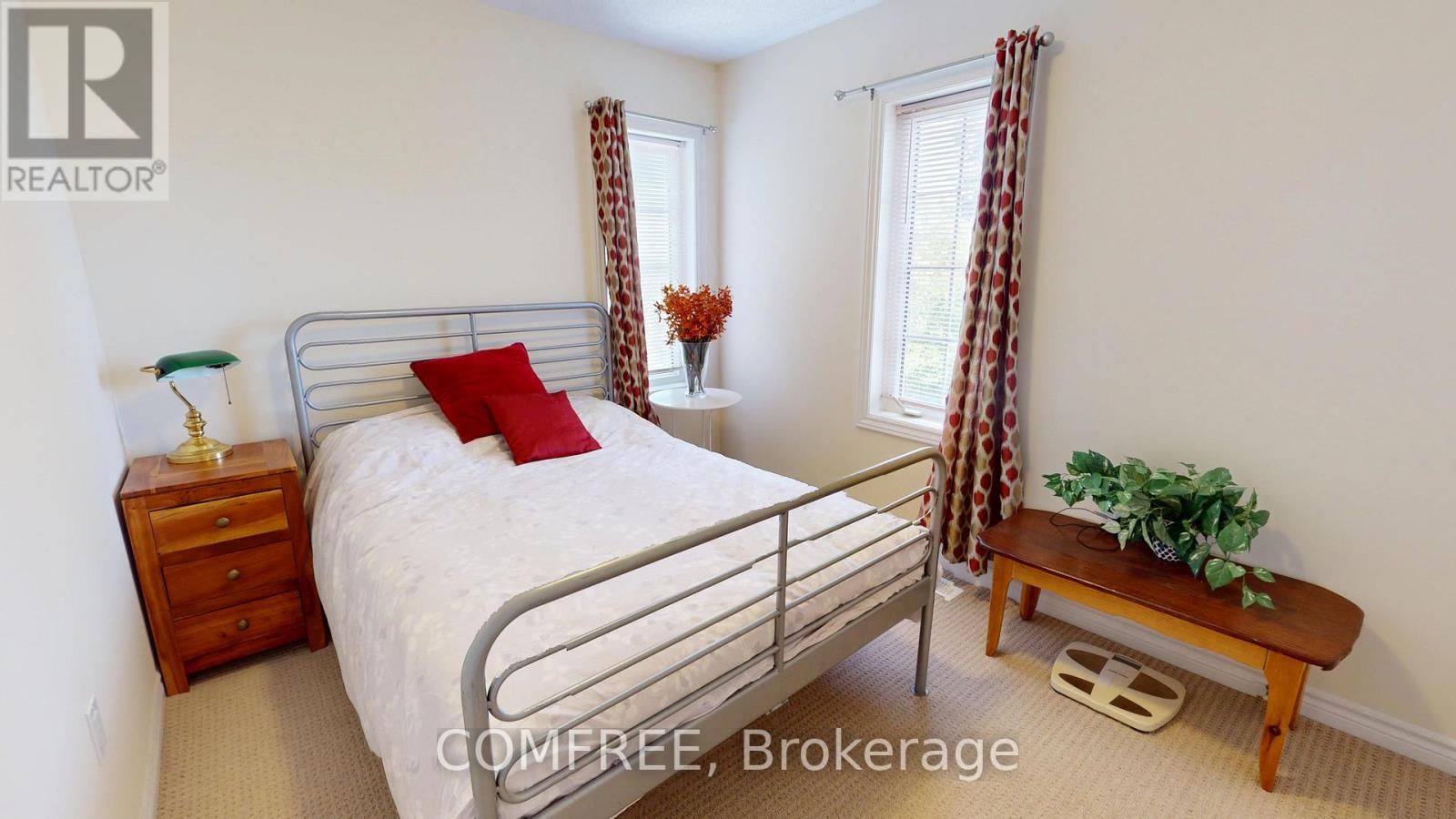 16 Ridgegate Crescent, Halton Hills (Georgetown), Ontario  L7G 0L1 - Photo 18 - W13516210
