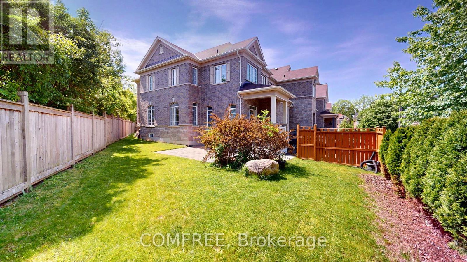 16 Ridgegate Crescent, Halton Hills (Georgetown), Ontario  L7G 0L1 - Photo 28 - W13516210
