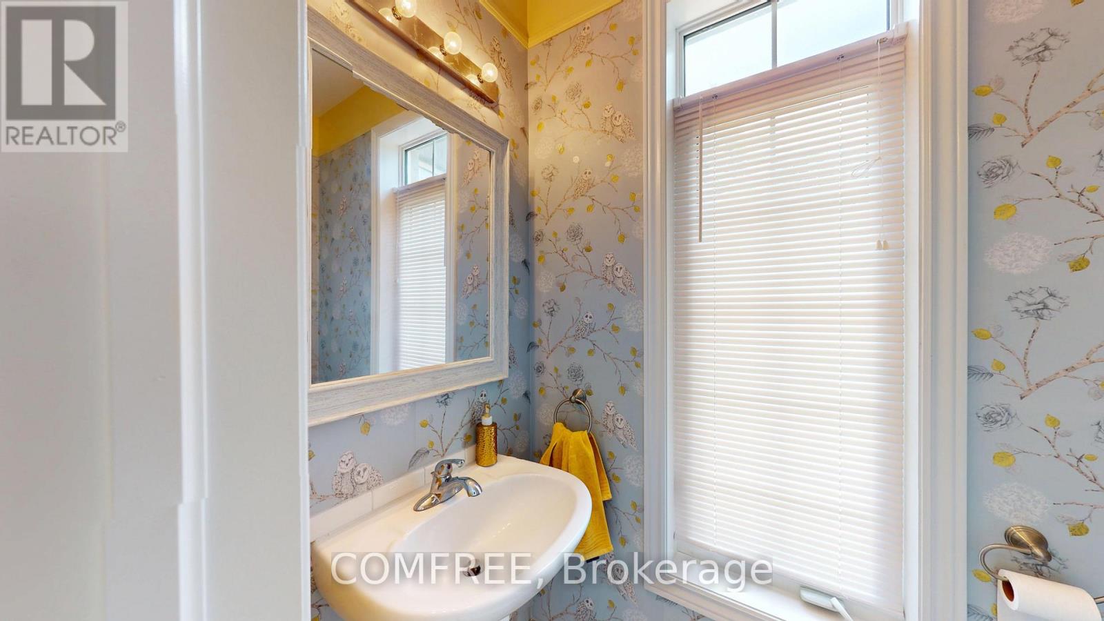 16 Ridgegate Crescent, Halton Hills (Georgetown), Ontario  L7G 0L1 - Photo 6 - W13516210
