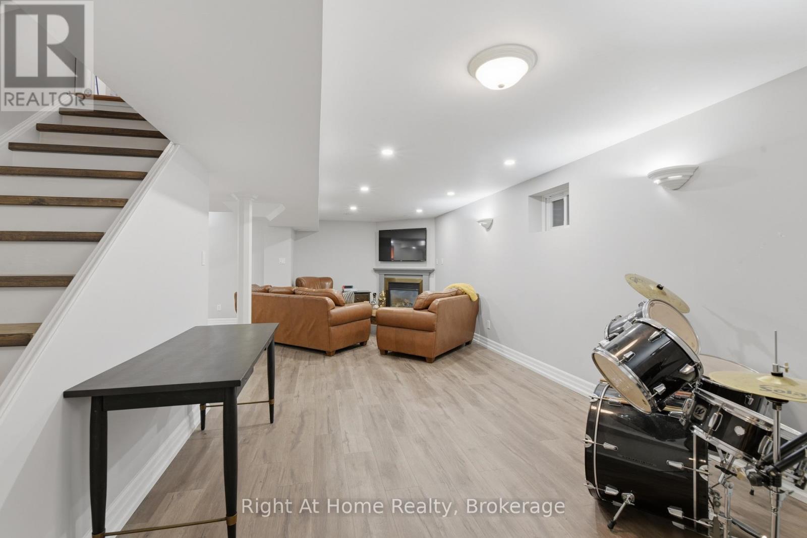 57 Lauchlin Crescent, Halton Hills (Georgetown), Ontario  L7G 5R5 - Photo 31 - W13516334