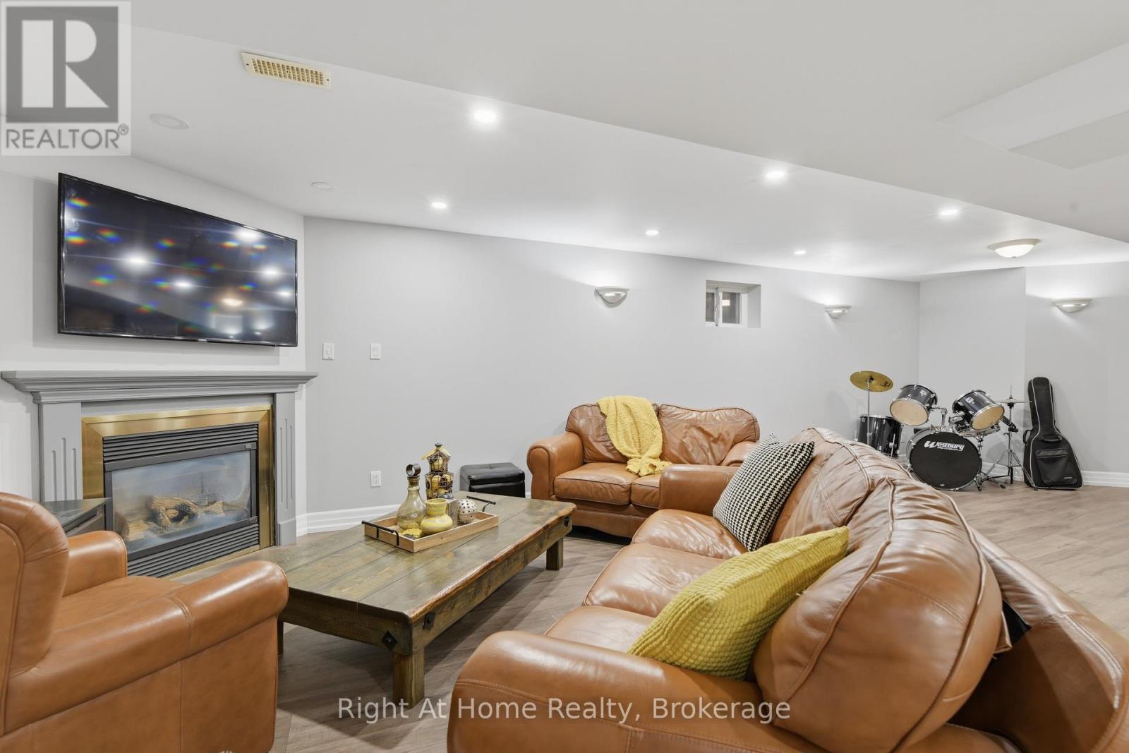 57 Lauchlin Crescent, Halton Hills (Georgetown), Ontario  L7G 5R5 - Photo 32 - W13516334