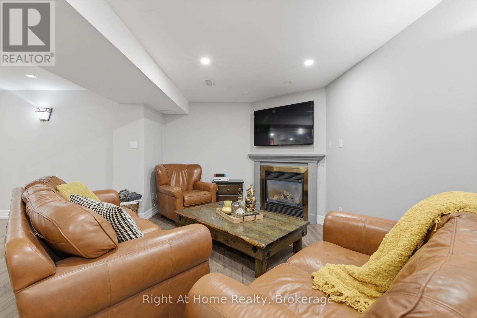 57 Lauchlin Crescent, Halton Hills (Georgetown), Ontario  L7G 5R5 - Photo 33 - W13516334