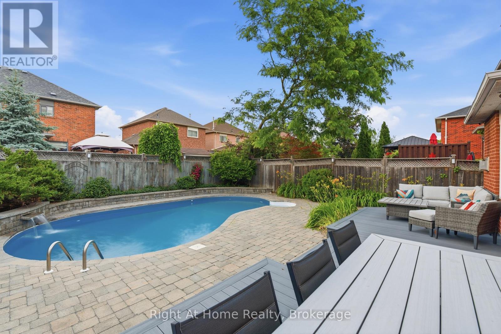 57 Lauchlin Crescent, Halton Hills (Georgetown), Ontario  L7G 5R5 - Photo 39 - W13516334