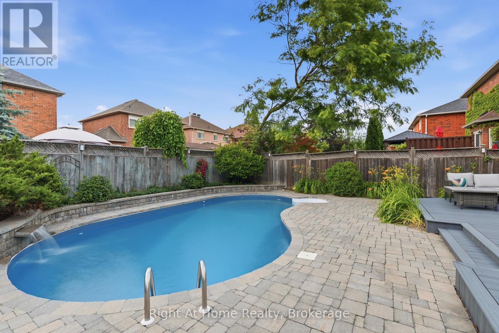 57 Lauchlin Crescent, Halton Hills (Georgetown), Ontario  L7G 5R5 - Photo 40 - W13516334