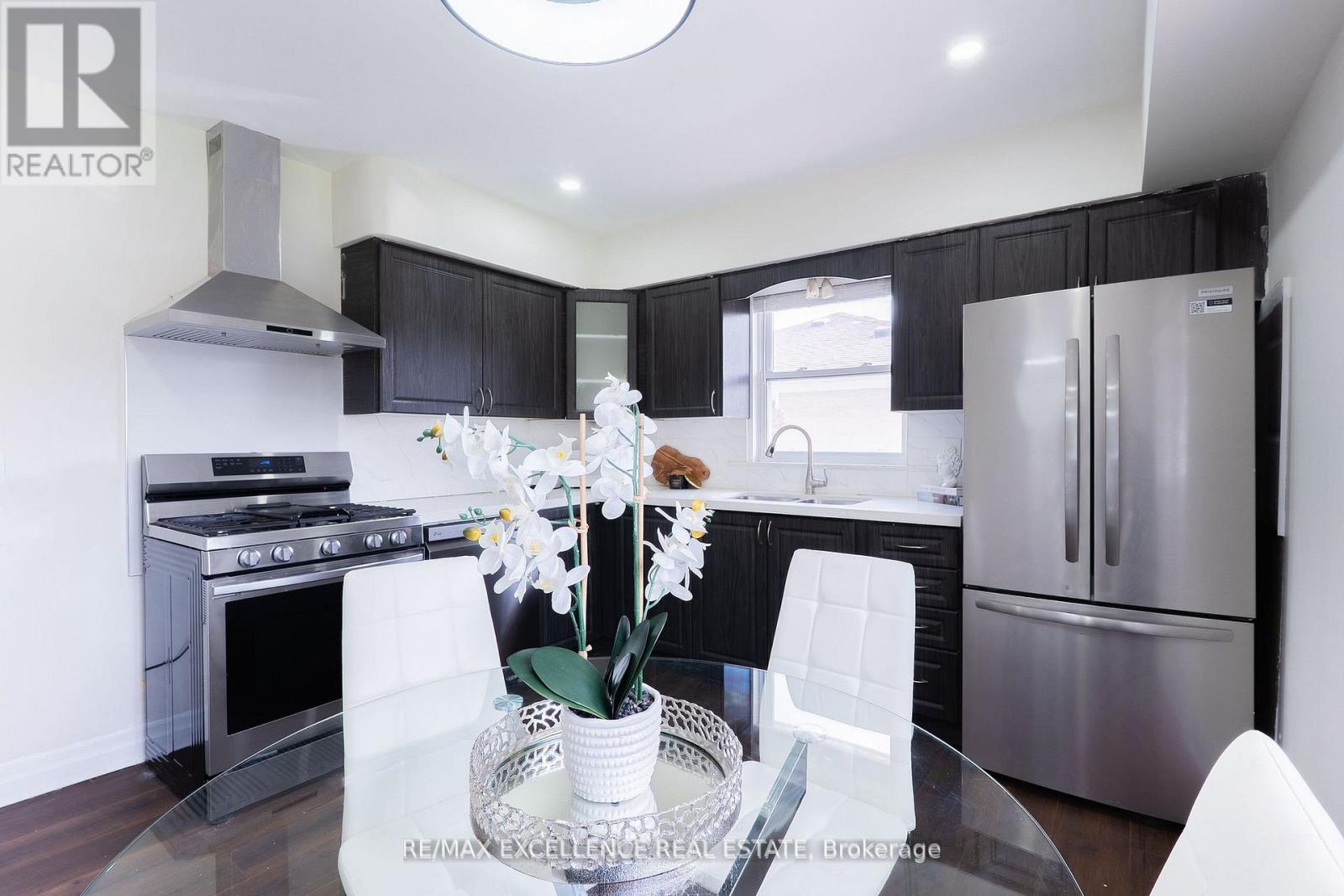 431 Delrex Boulevard, Halton Hills (Georgetown), Ontario  L7G 4J1 - Photo 18 - W13520308