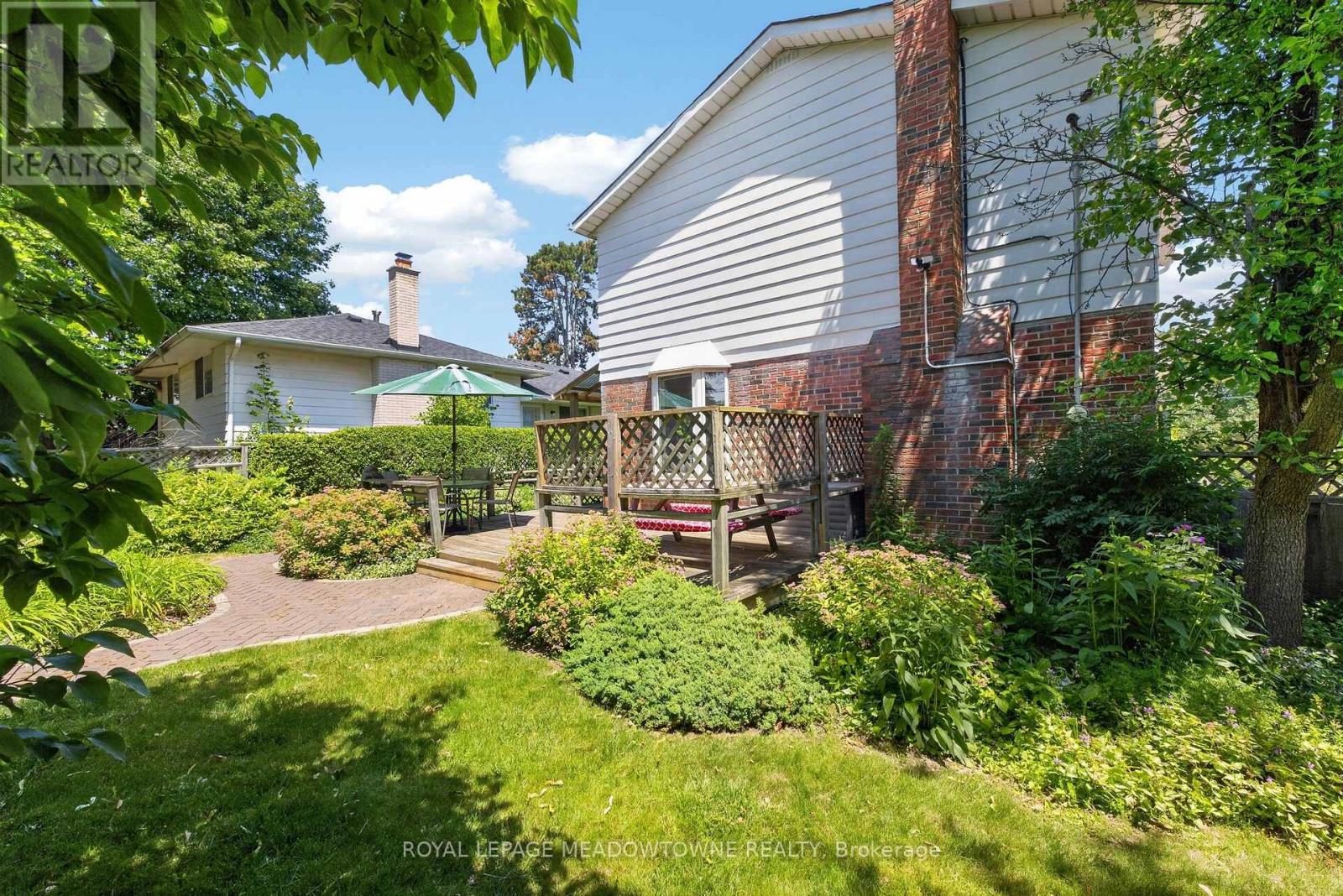 377 Delrex Boulevard, Halton Hills (Georgetown), Ontario  L7G 4H6 - Photo 40 - W13523442