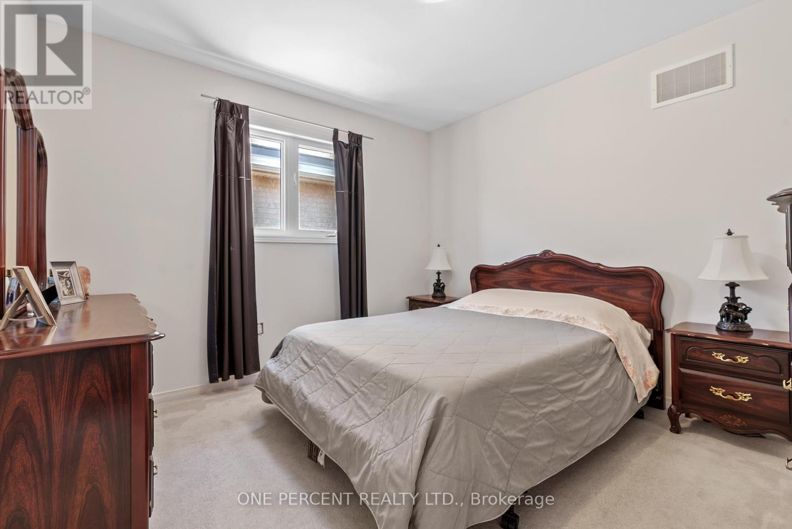 6 Duffel Crescent, Halton Hills (Georgetown), Ontario  L7G 0H7 - Photo 20 - W13525302
