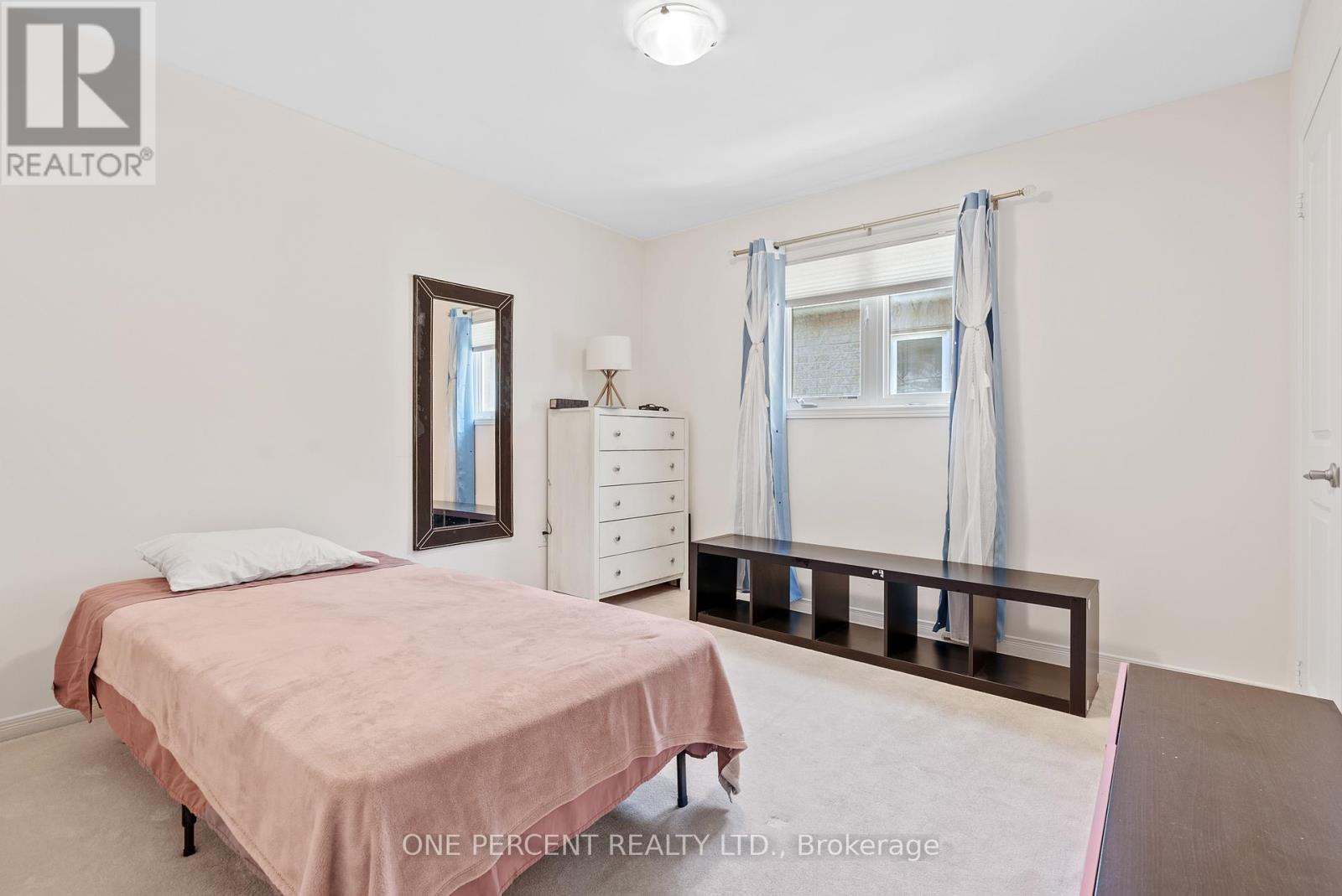 6 Duffel Crescent, Halton Hills (Georgetown), Ontario  L7G 0H7 - Photo 21 - W13525302