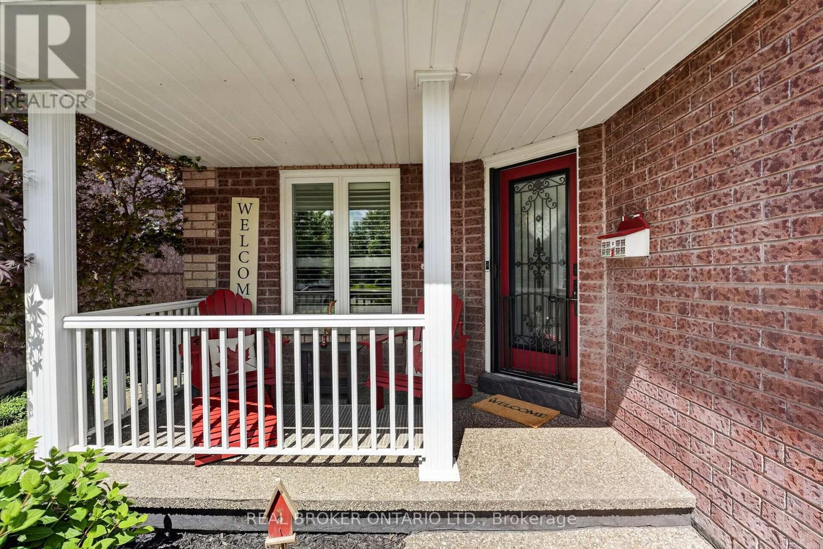 74 Harley Avenue, Halton Hills (Georgetown), Ontario  L7G 5R8 - Photo 4 - W13532008