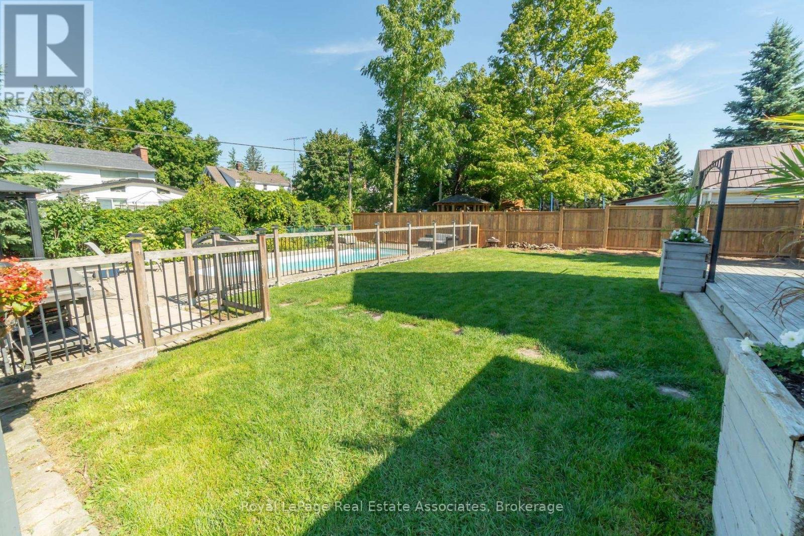 231 Arthur Street, Halton Hills (Ac Acton), Ontario  L7J 1L9 - Photo 38 - W13533280