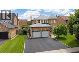 <div class="price">$1,365,900</div> 17 Eaton Street, Georgetown<br><div style="margin-bottom:8px;"><small>Right At Home Realty</small></div><div class='bed_bath'>6 Bed | 4 Bath</div>