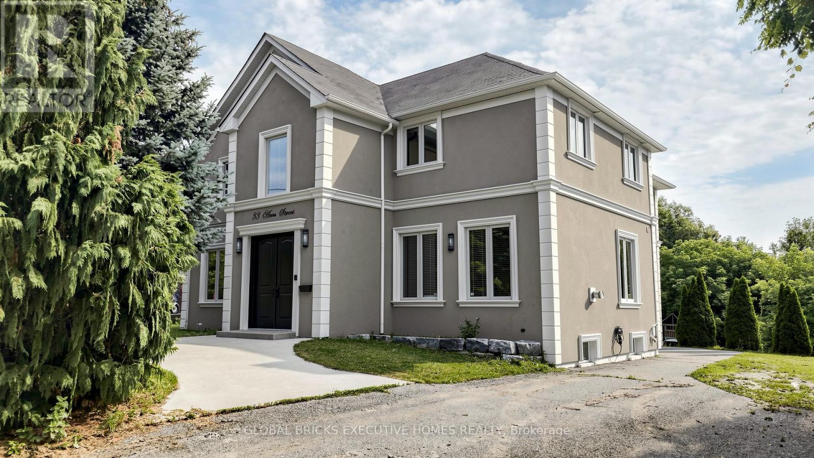 33 Ann Street, Halton Hills (Georgetown), Ontario  L7G 2V3 - Photo 1 - W13536116