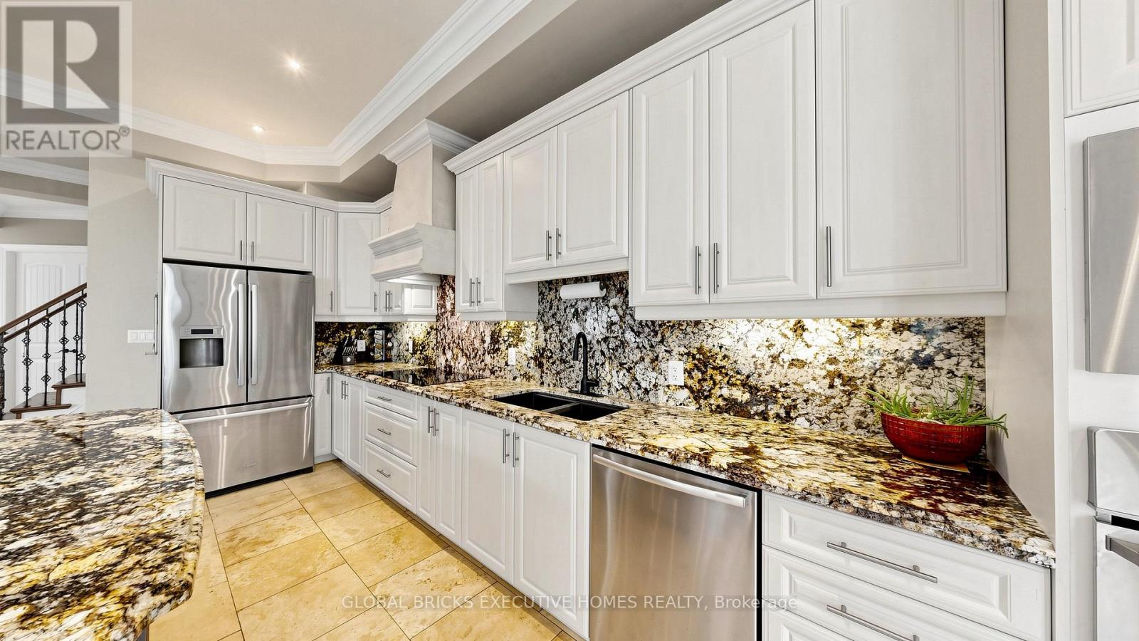 33 Ann Street, Halton Hills (Georgetown), Ontario  L7G 2V3 - Photo 12 - W13536116