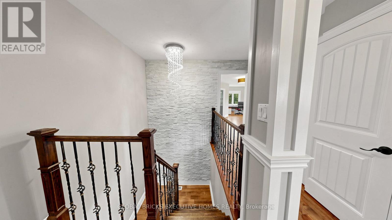 33 Ann Street, Halton Hills (Georgetown), Ontario  L7G 2V3 - Photo 22 - W13536116
