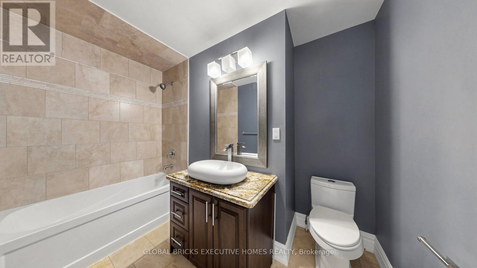 33 Ann Street, Halton Hills (Georgetown), Ontario  L7G 2V3 - Photo 32 - W13536116
