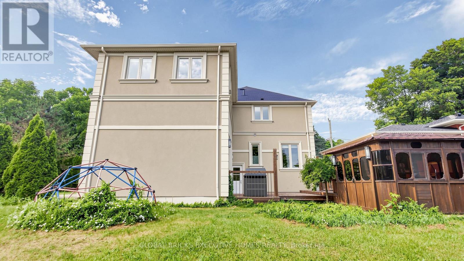 33 Ann Street, Halton Hills (Georgetown), Ontario  L7G 2V3 - Photo 40 - W13536116