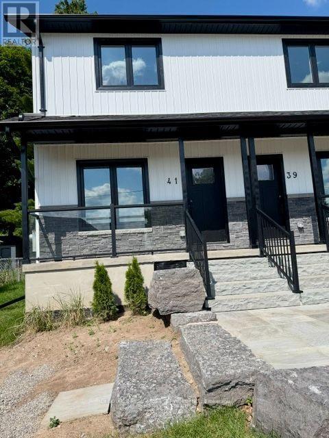 Upper - 41 Victoria Street, Halton Hills (Georgetown), Ontario  L7G 3N5 - Photo 3 - W13536260