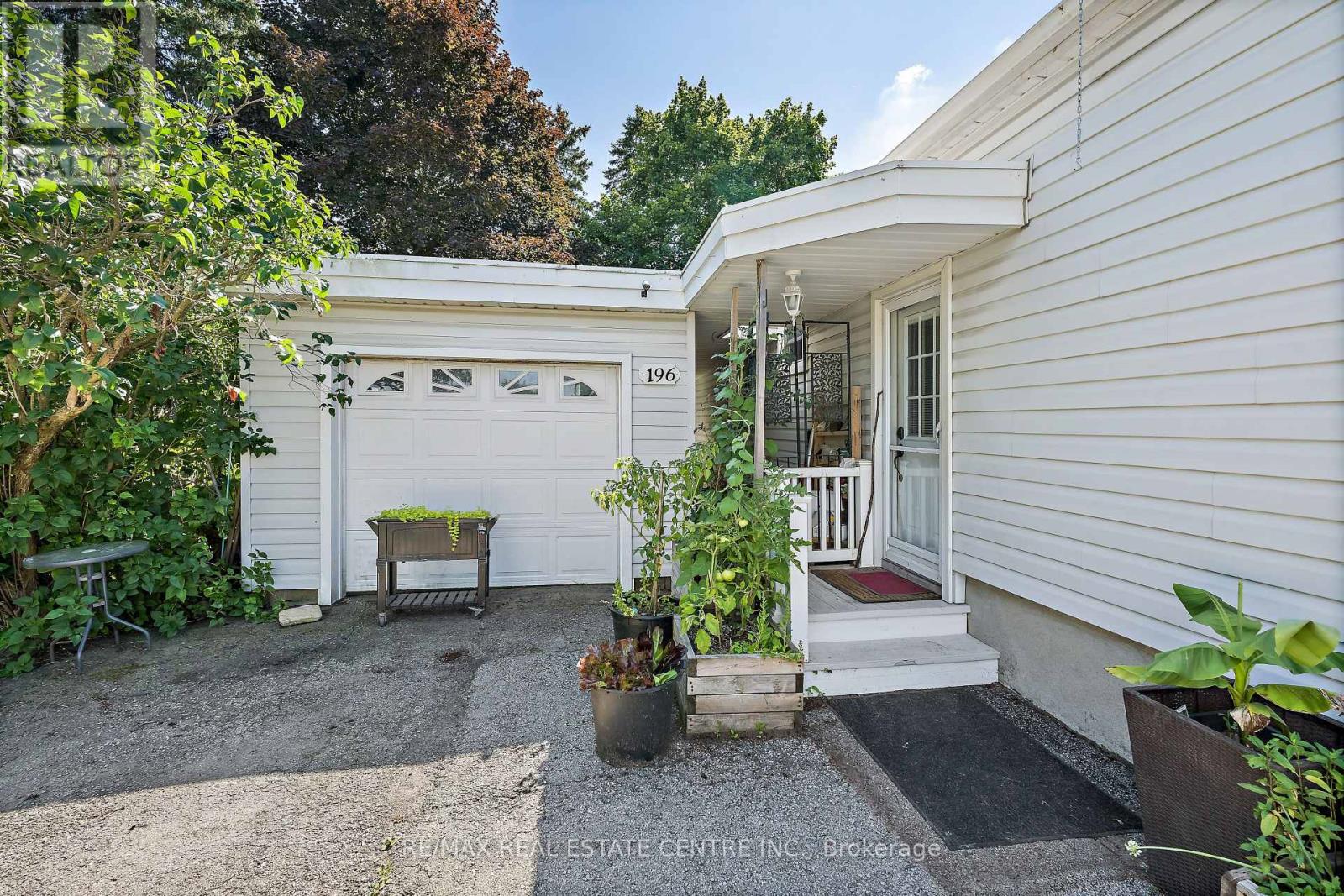 196 Main Street N, Halton Hills (Ac Acton), Ontario  L7J 1W8 - Photo 28 - W13538160