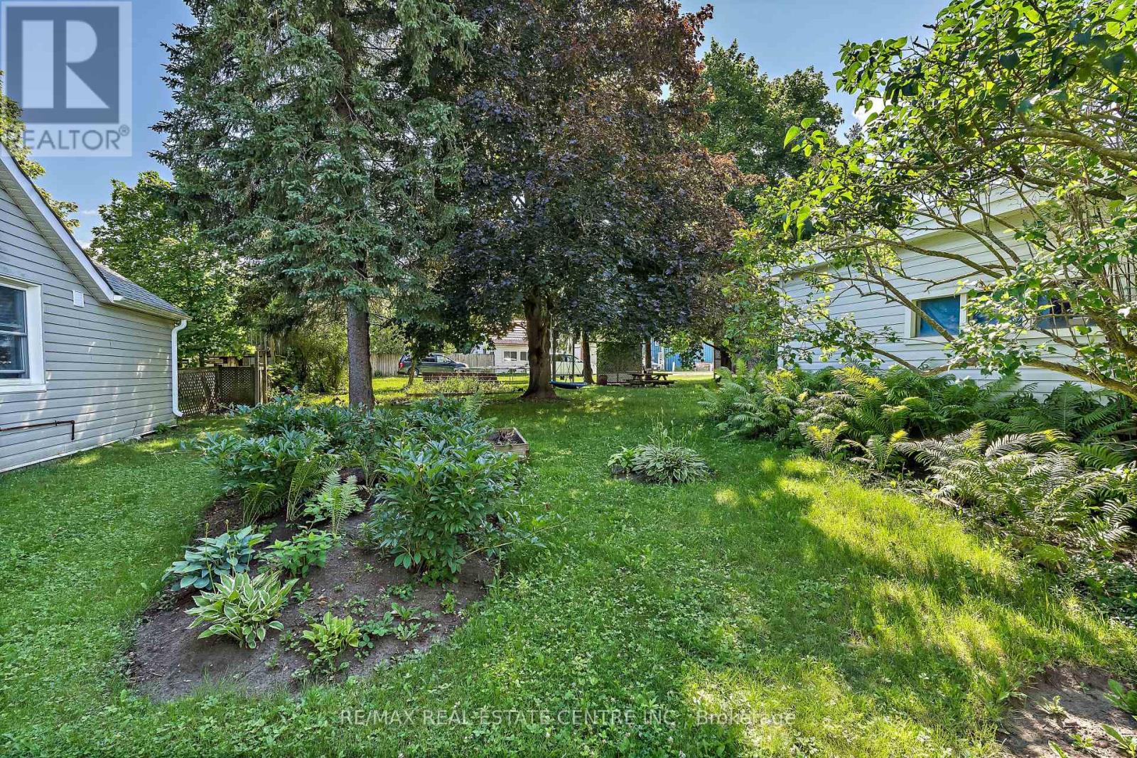 196 Main Street N, Halton Hills (Ac Acton), Ontario  L7J 1W8 - Photo 29 - W13538160