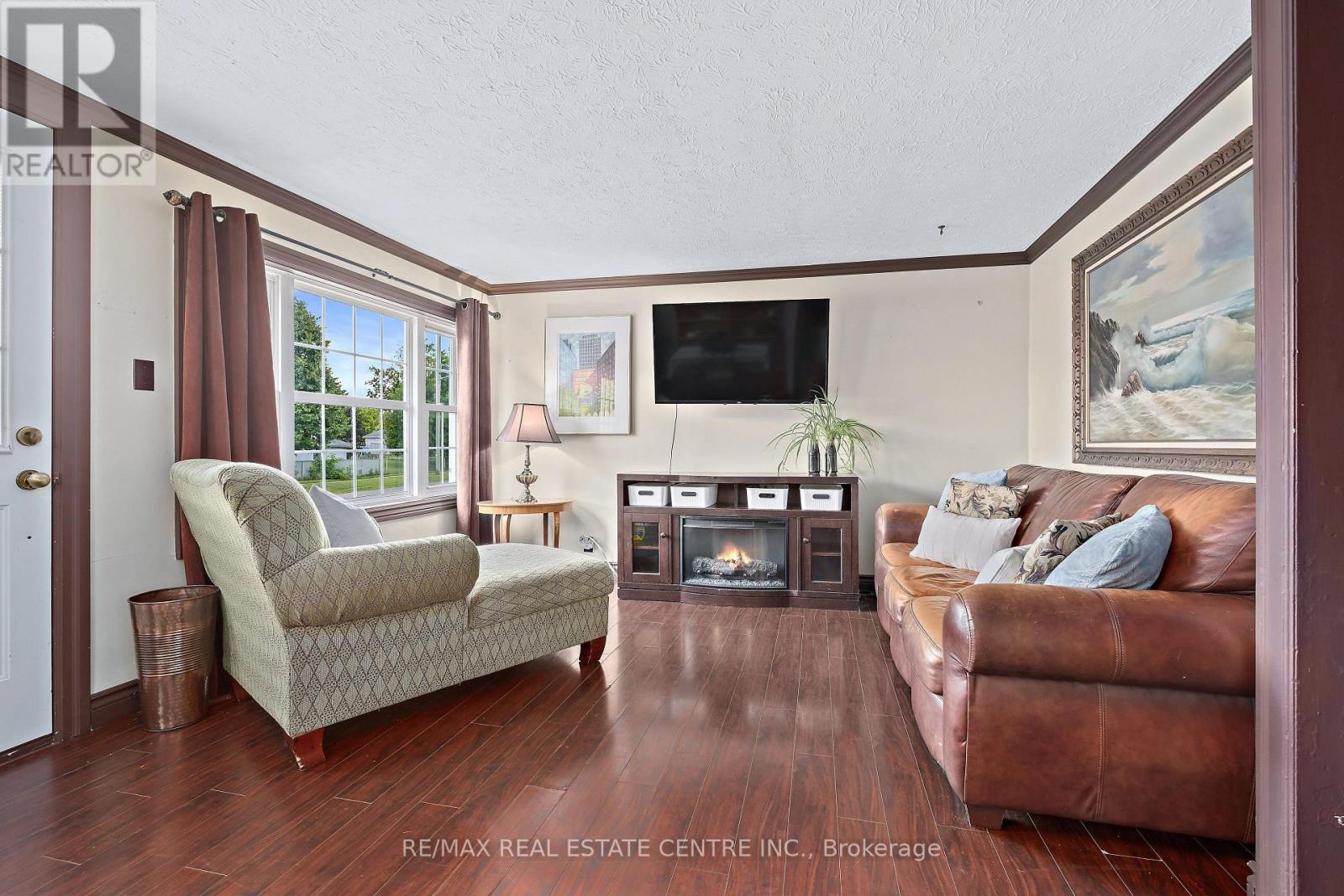 196 Main Street N, Halton Hills (Ac Acton), Ontario  L7J 1W8 - Photo 9 - W13538160