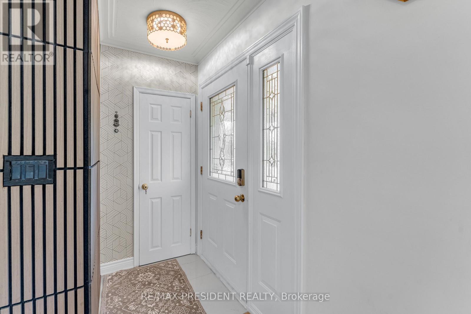 163 Prince Charles Drive, Halton Hills (Georgetown), Ontario  L7G 3W1 - Photo 5 - W13538288
