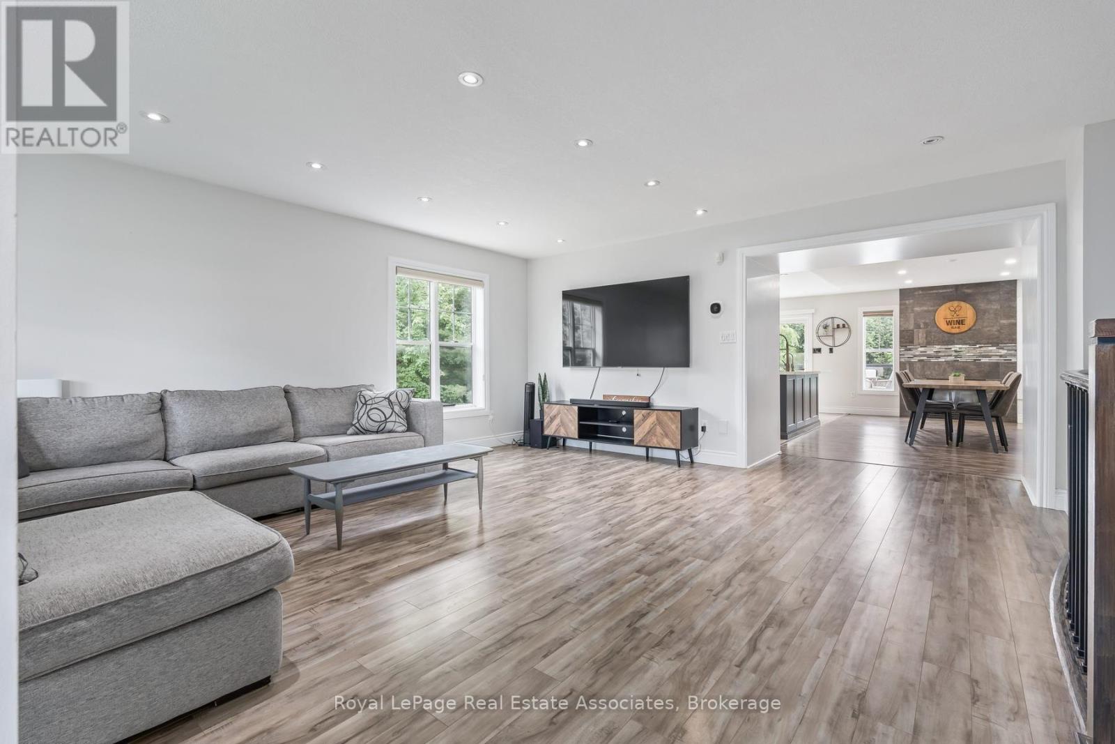 62 Somerville Road, Halton Hills (Ac Acton), Ontario  L7J 2Z7 - Photo 6 - W13542812