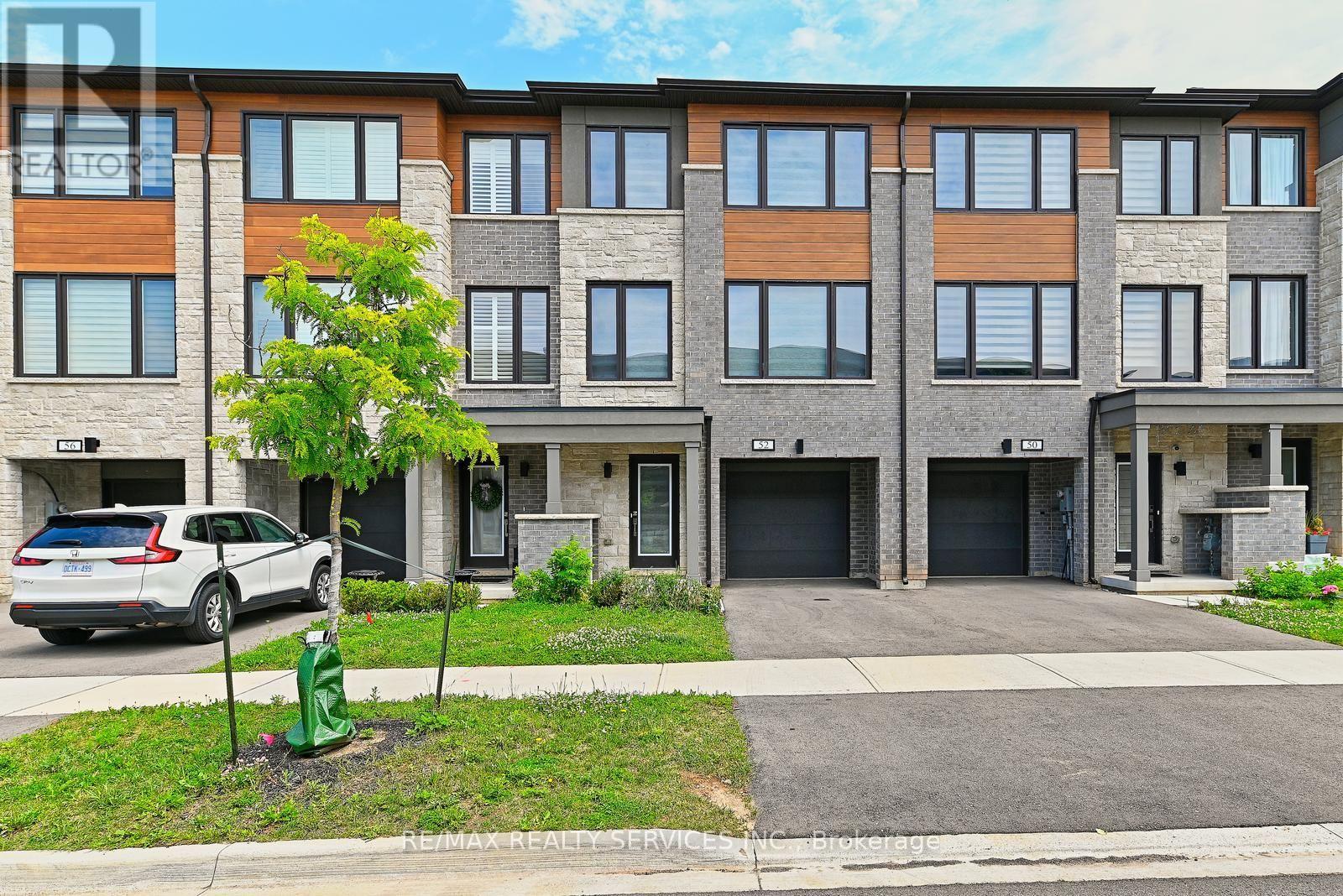 52 Humberstone Drive, Halton Hills (Georgetown), Ontario  L7G 0P6 - Photo 1 - W13542832