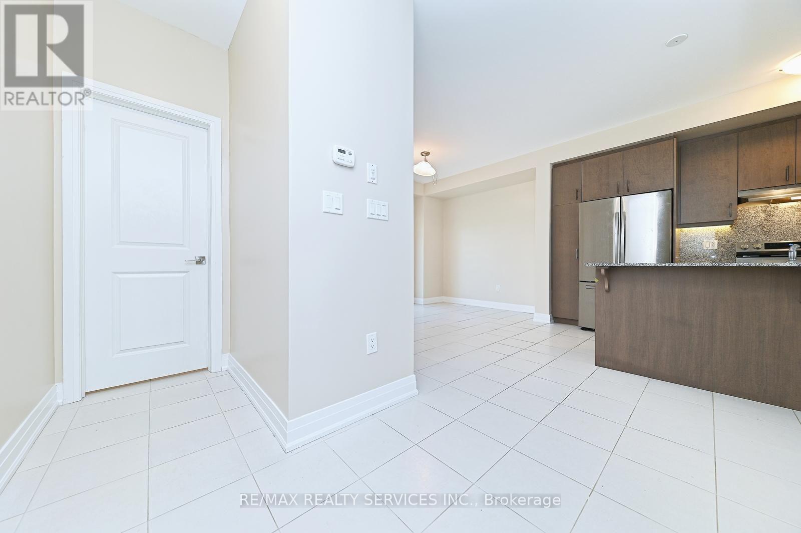 52 Humberstone Drive, Halton Hills (Georgetown), Ontario  L7G 0P6 - Photo 11 - W13542832