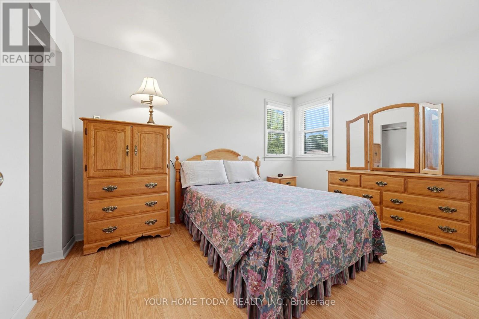 32 Dayfoot Drive, Halton Hills (Georgetown), Ontario  L7G 2L1 - Photo 12 - W13543276
