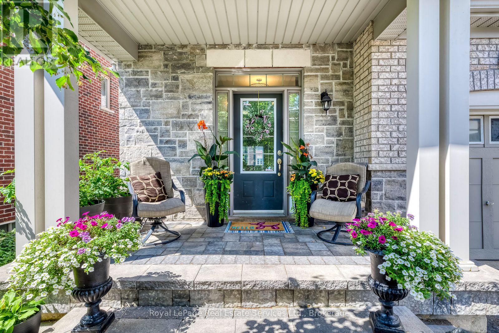 23 Diamond Leaf Lane, Halton Hills (Georgetown), Ontario  L7G 0G7 - Photo 3 - W13543480