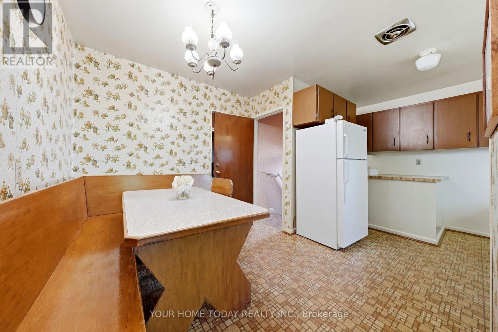 5 Lane Court, Halton Hills (Georgetown), Ontario  L7G 1S4 - Photo 17 - W13543472