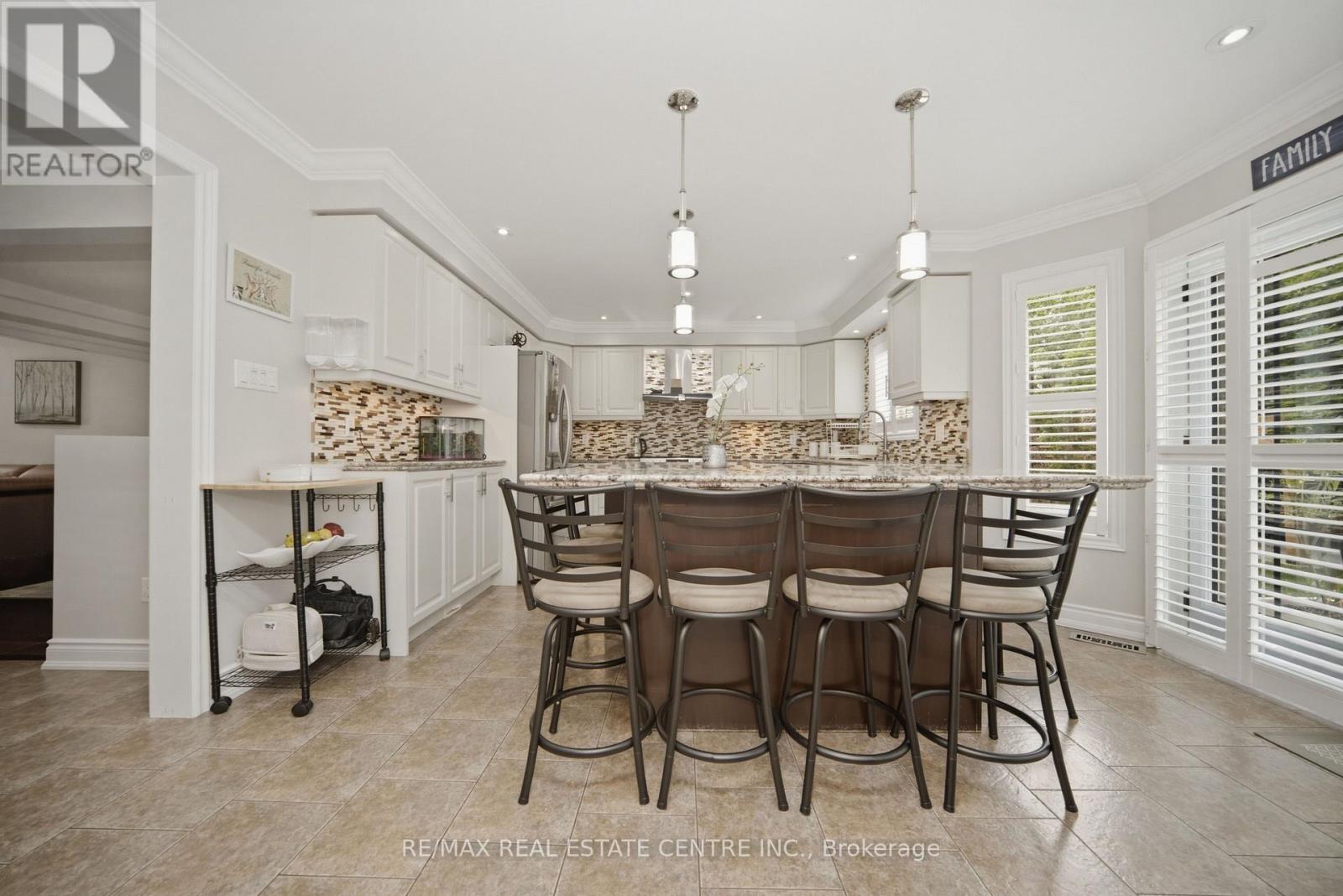 49 Miller Drive, Halton Hills (Georgetown), Ontario  L7G 5P7 - Photo 11 - W13548298