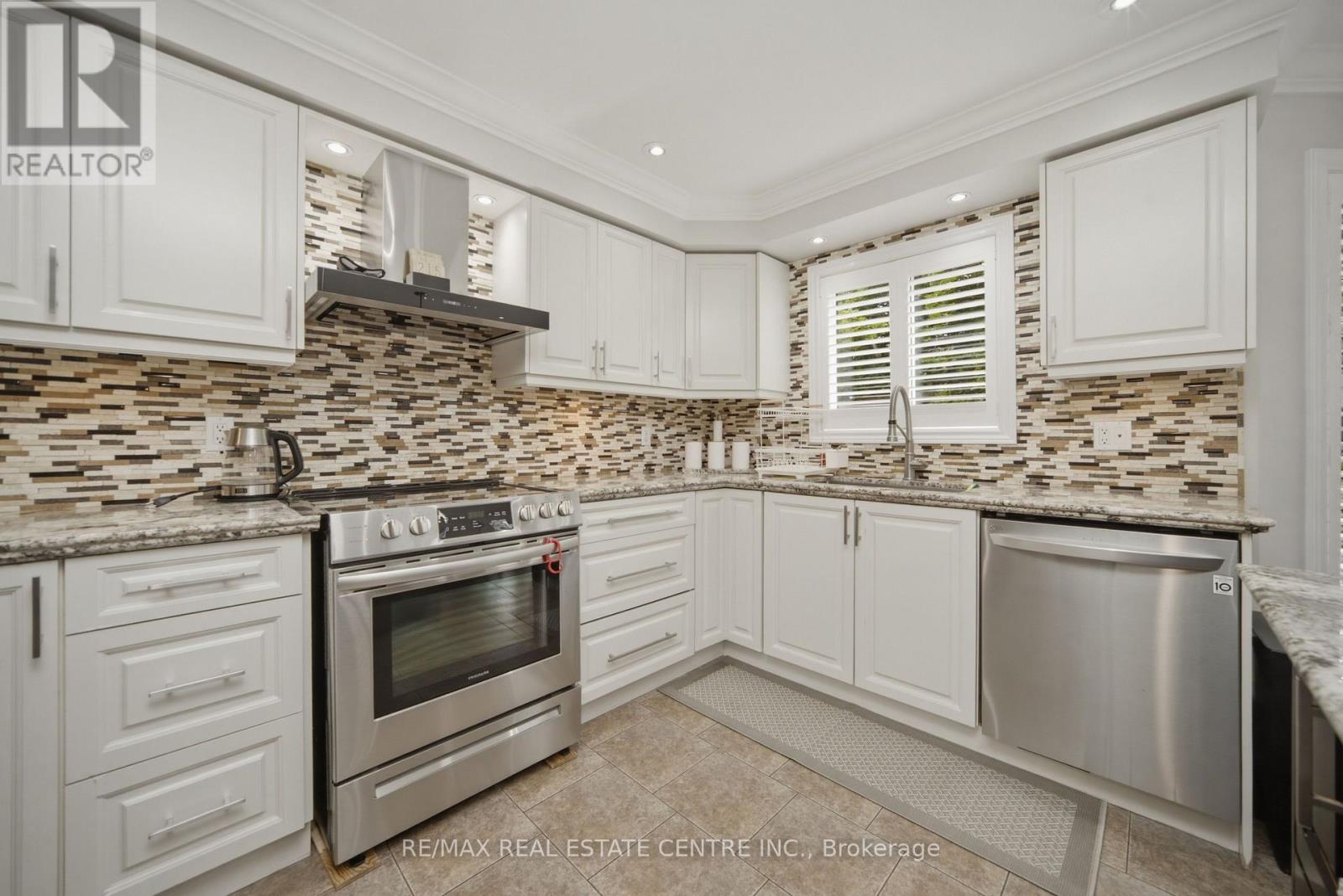 49 Miller Drive, Halton Hills (Georgetown), Ontario  L7G 5P7 - Photo 13 - W13548298