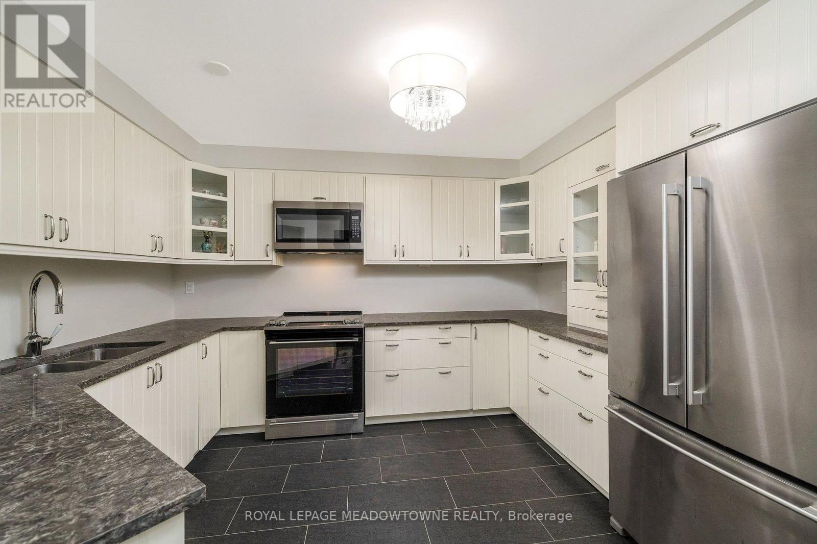 808 - 20 Mcfarlane Drive, Halton Hills (Georgetown), Ontario  L7G 5J8 - Photo 13 - W13548332