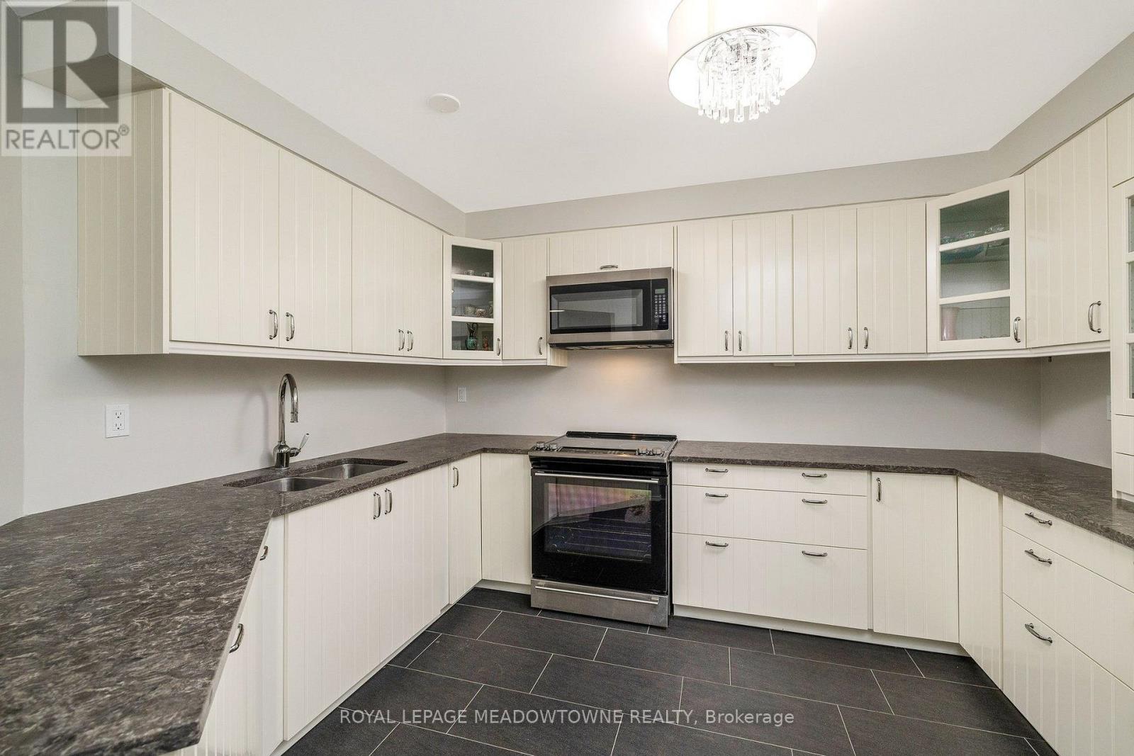 808 - 20 Mcfarlane Drive, Halton Hills (Georgetown), Ontario  L7G 5J8 - Photo 14 - W13548332
