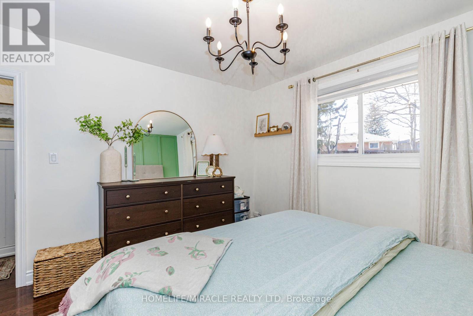 403 Delrex Boulevard, Halton Hills (Georgetown), Ontario  L7G 4H8 - Photo 21 - W13548388