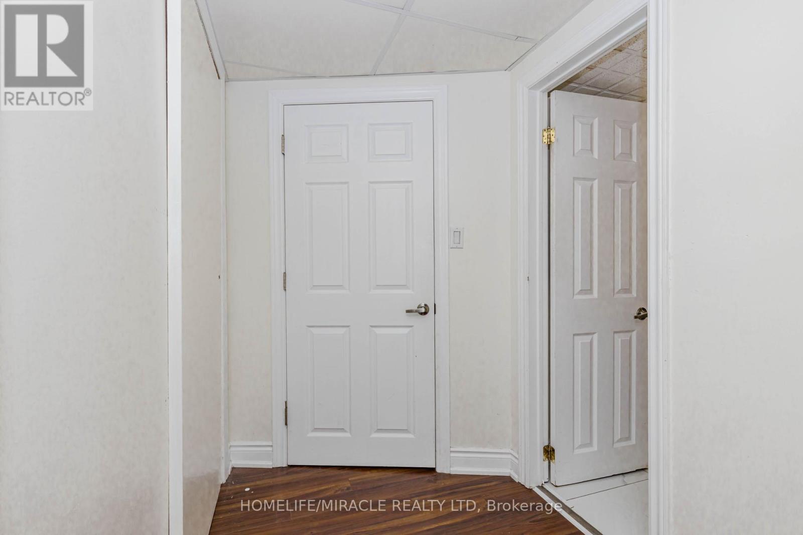 403 Delrex Boulevard, Halton Hills (Georgetown), Ontario  L7G 4H8 - Photo 38 - W13548388
