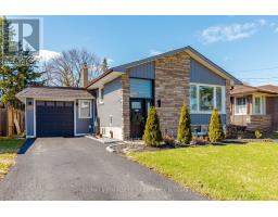 <div class="price">$899,000</div> 403 Delrex Boulevard, Halton Hills (Georgetown)<br><div style="margin-bottom:8px;"><small>Homelife/miracle Realty Ltd</small></div><div class='bed_bath'>4 Bed | 2 Bath</div>