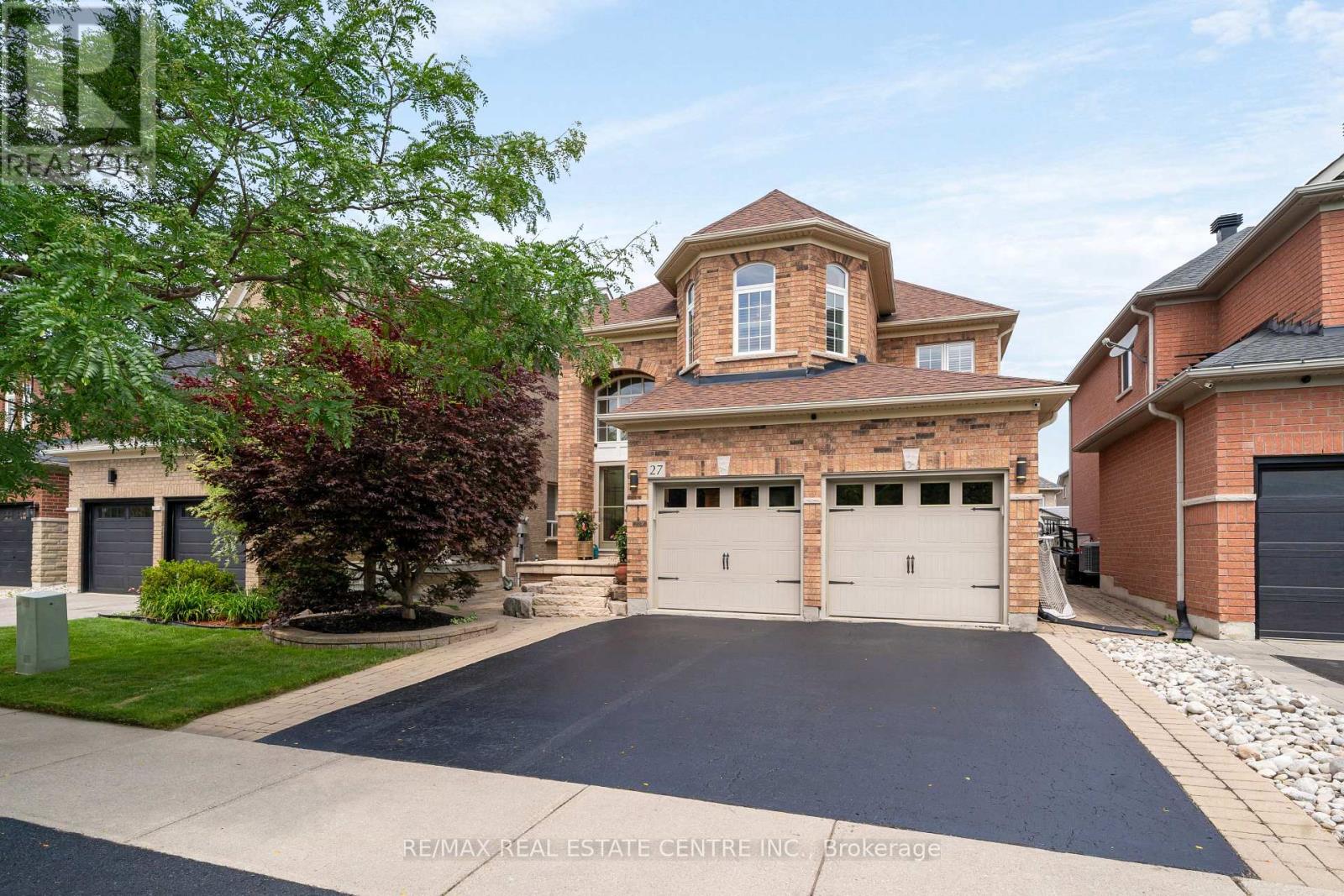 27 Milfoil Street, Halton Hills (Georgetown), Ontario  L7G 6M5 - Photo 2 - W13549330