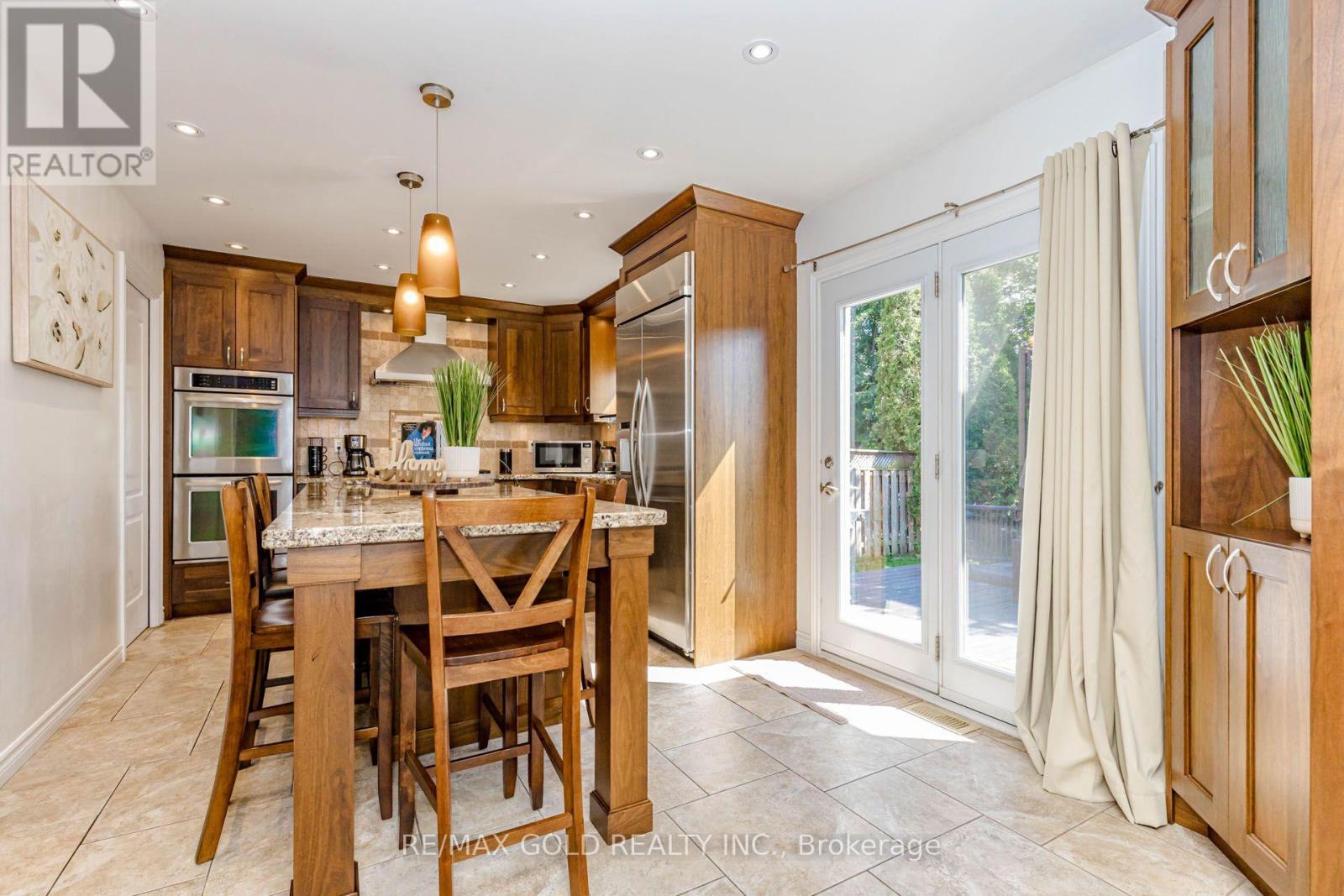 93 Lauchlin Crescent, Halton Hills (Georgetown), Ontario  L7G 5R3 - Photo 11 - W13554502