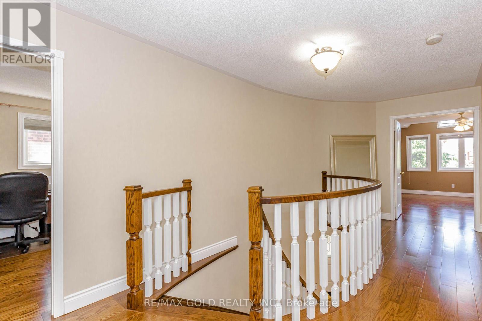 93 Lauchlin Crescent, Halton Hills (Georgetown), Ontario  L7G 5R3 - Photo 17 - W13554502