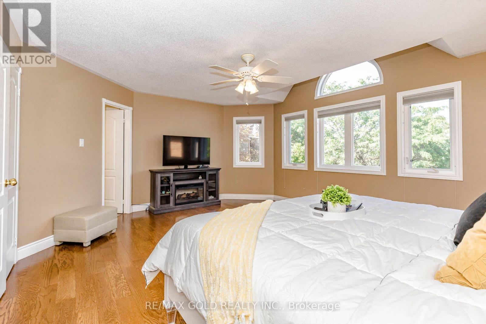 93 Lauchlin Crescent, Halton Hills (Georgetown), Ontario  L7G 5R3 - Photo 19 - W13554502