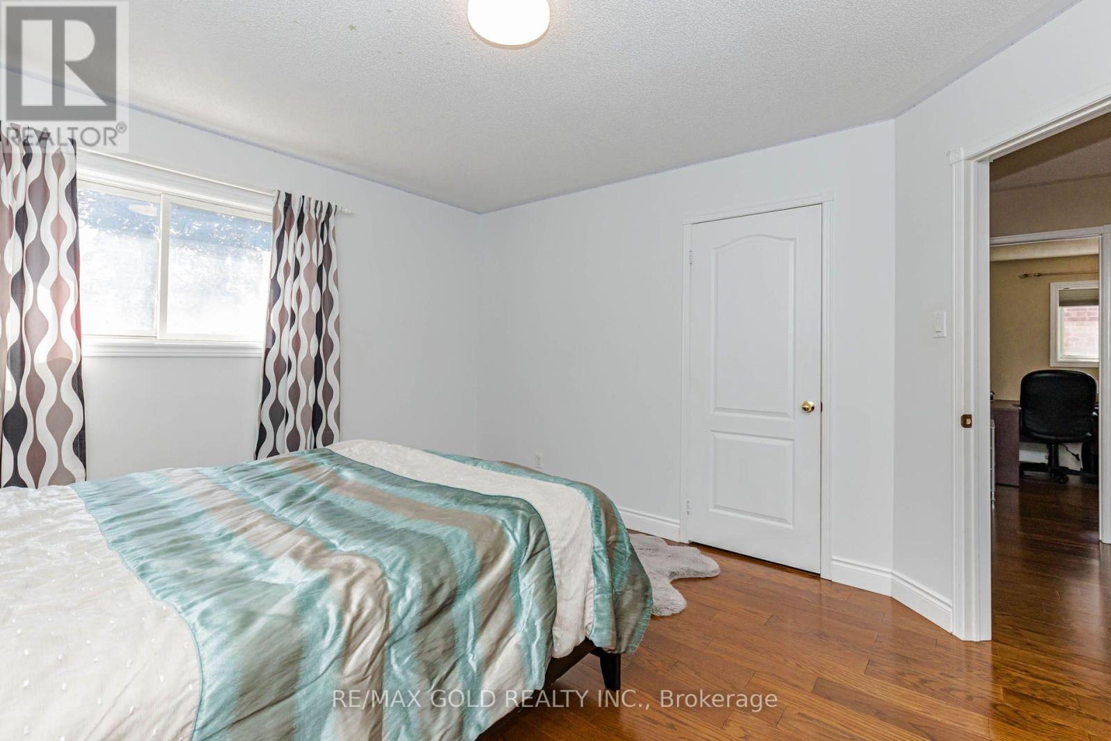 93 Lauchlin Crescent, Halton Hills (Georgetown), Ontario  L7G 5R3 - Photo 34 - W13554502